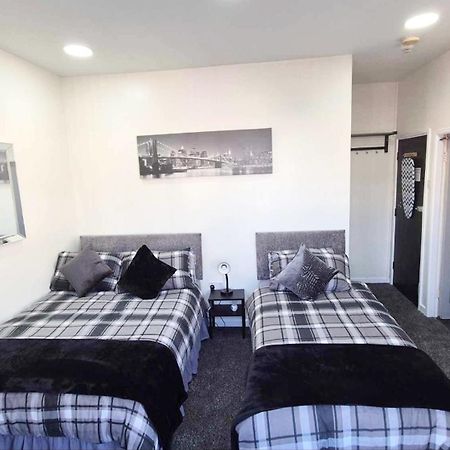 St Nicholas Holiday Apartments Blackpool Bagian luar foto